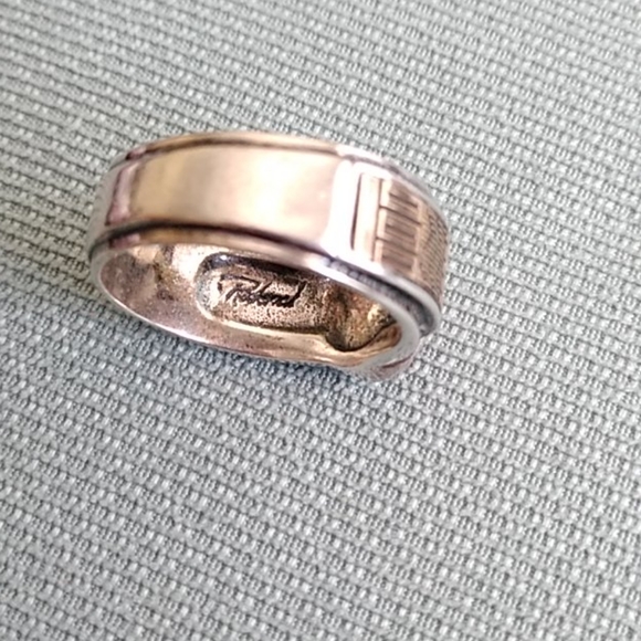 BEAUTIFUL SUNSTONE SS & 14K GOLD RING - Picture 5 of 10